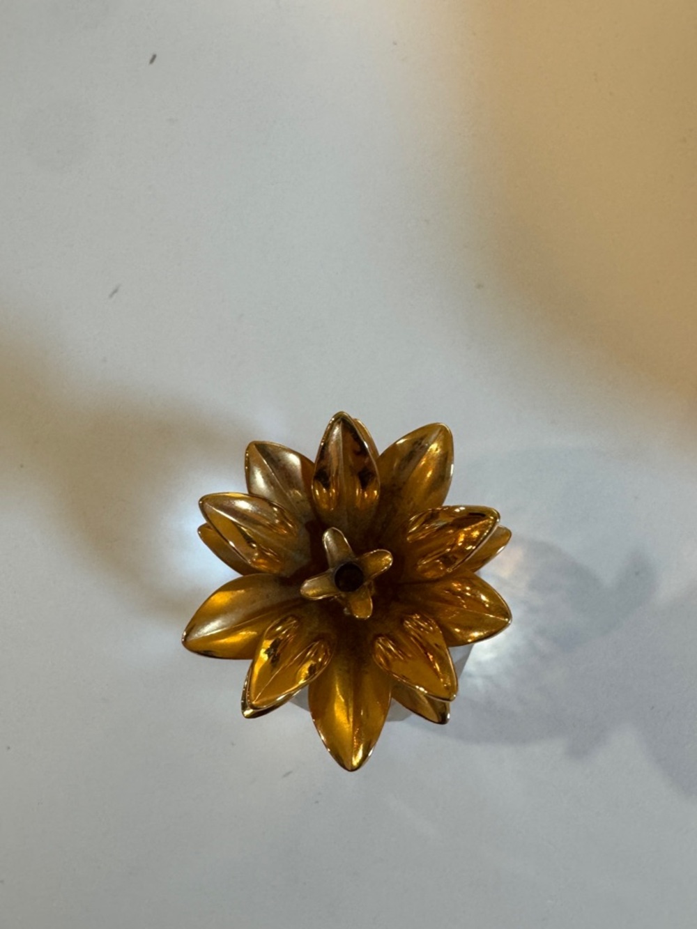 Swarovski Crystal Pineapple Figurine with Gold Top (Small) - Picture 5 of 6